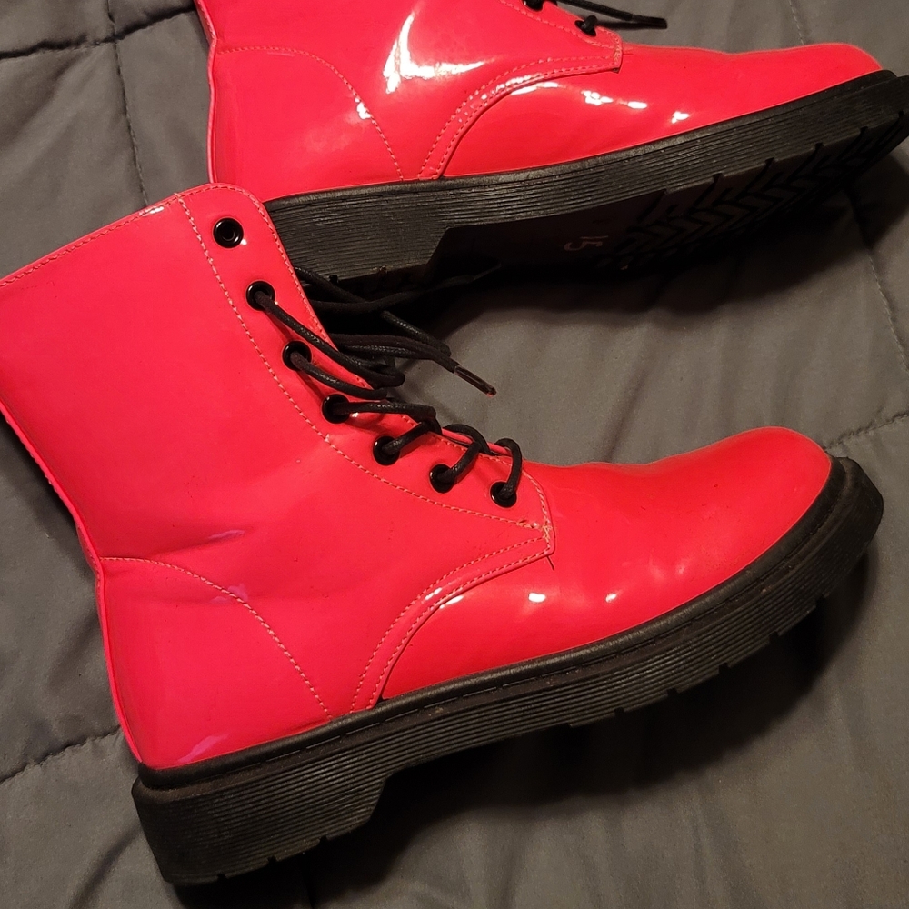 Size 9, hot pink leather boots